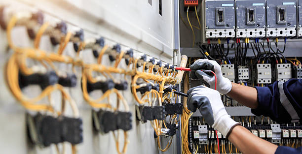 Professional Electrician technician working in Junction City, OR